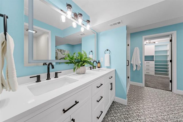 402 Knothole Lane, Wentzville, MO 63385