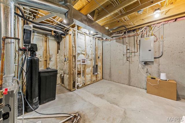 402 Knothole Lane, Wentzville, MO 63385