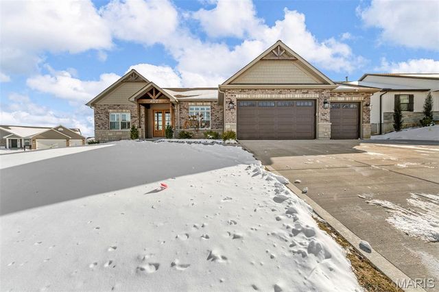 402 Knothole Lane, Wentzville, MO 63385