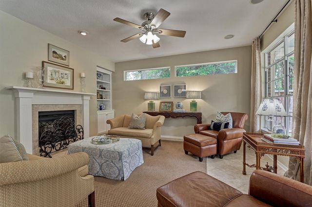 11 Wisteria Walk Circle, The Woodlands, TX 77381