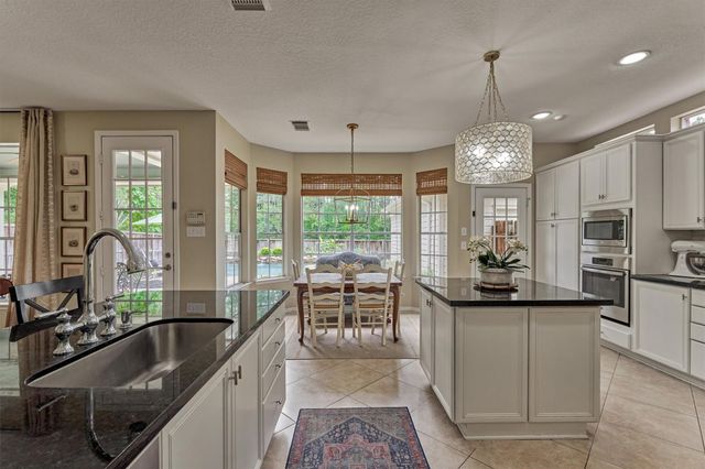 11 Wisteria Walk Circle, The Woodlands, TX 77381