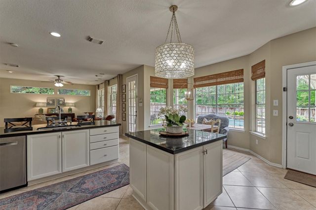 11 Wisteria Walk Circle, The Woodlands, TX 77381