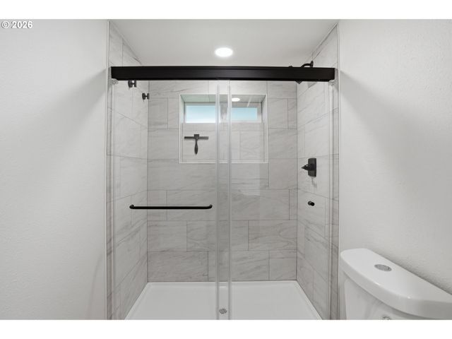 8207 Se COTTRELL Rd, Boring, OR 97009