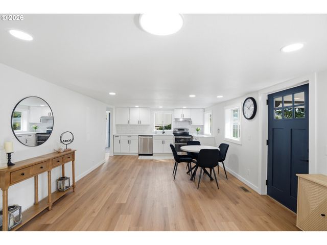 8207 Se COTTRELL Rd, Boring, OR 97009