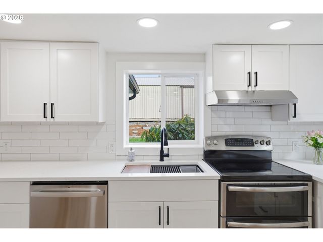 8207 Se COTTRELL Rd, Boring, OR 97009