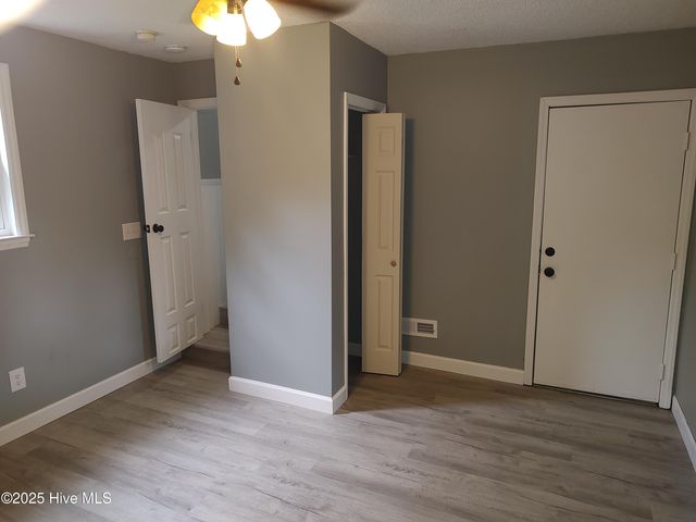1201 Simmons Street, New Bern, NC 28560