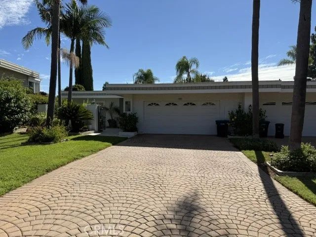 5598 Vista Del Mando South A, Laguna Woods, CA 92637