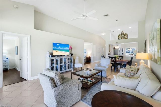 2385 Harmony LN # 204, Naples, FL 34109