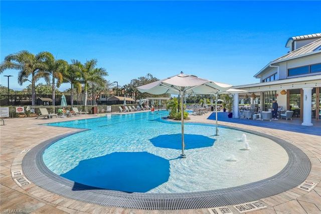2385 Harmony LN # 204, Naples, FL 34109