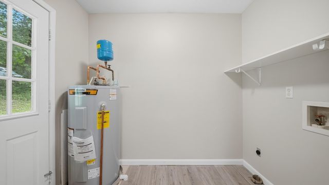 1700 Ashmore Avenue, Chattanooga, TN 37415