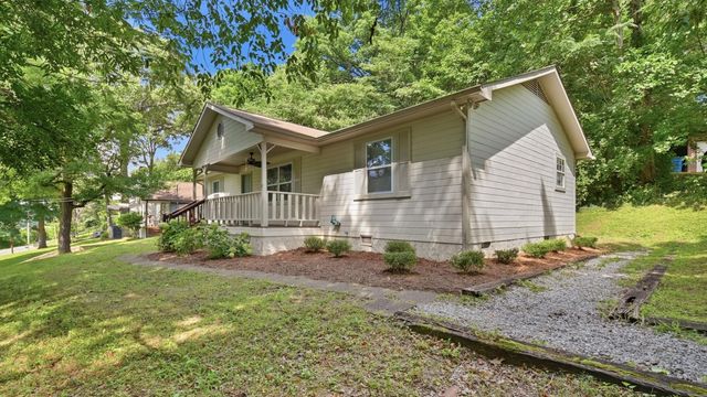 1700 Ashmore Avenue, Chattanooga, TN 37415