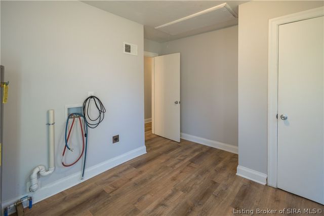 414 Cost Avenue, New Albany, IN 47150