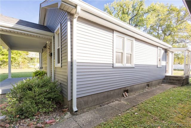 414 Cost Avenue, New Albany, IN 47150