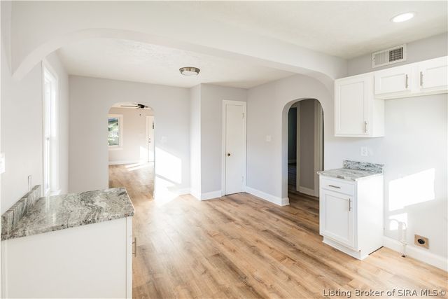 414 Cost Avenue, New Albany, IN 47150
