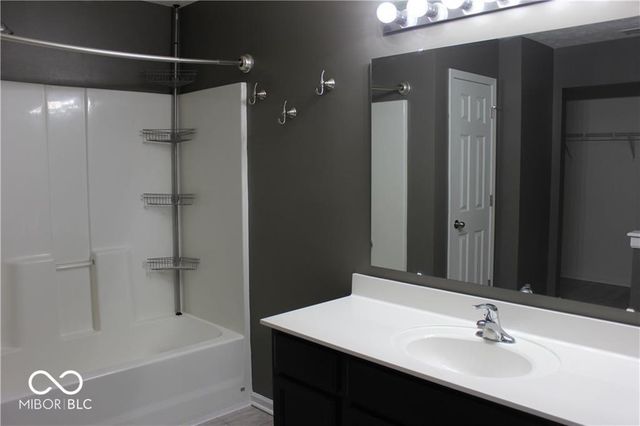 959 Retford Drive, Westfield, IN 46074