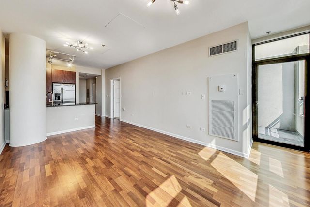 1255 S State Street 1918, Chicago, IL 60605