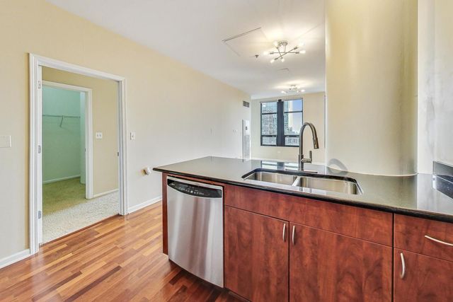 1255 S State Street 1918, Chicago, IL 60605