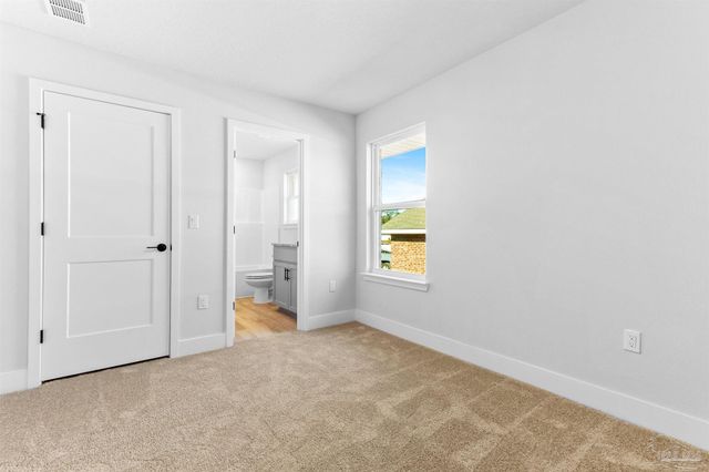 1894 Hazelnut Dr 39B, Cantonment, FL 32533