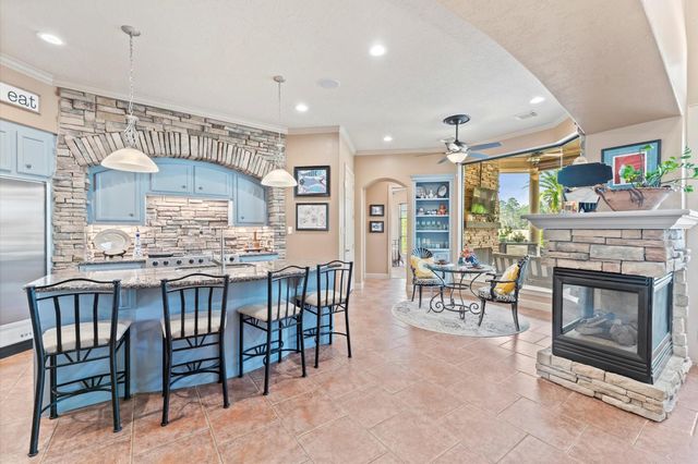 9722 Crestwater Circle, Magnolia, TX 77354