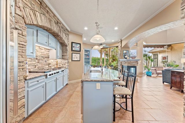 9722 Crestwater Circle, Magnolia, TX 77354