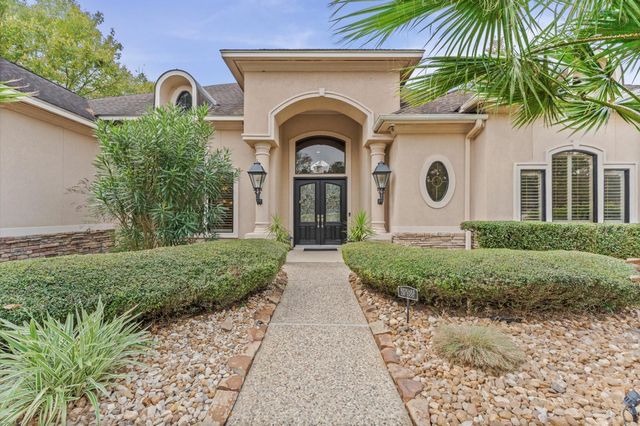 9722 Crestwater Circle, Magnolia, TX 77354