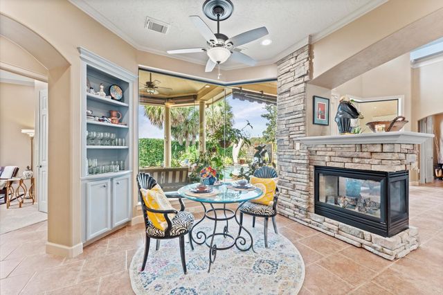 9722 Crestwater Circle, Magnolia, TX 77354