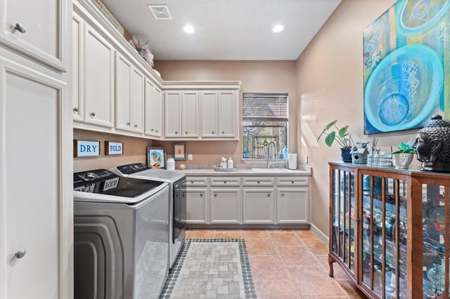 9722 Crestwater Circle, Magnolia, TX 77354