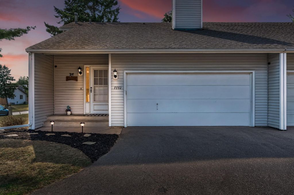 7772 Rimbley Road, Woodbury, MN 55125 — exterior