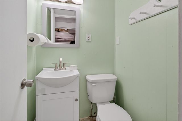 14 Burlington Avenue, Rochester, NY 14619