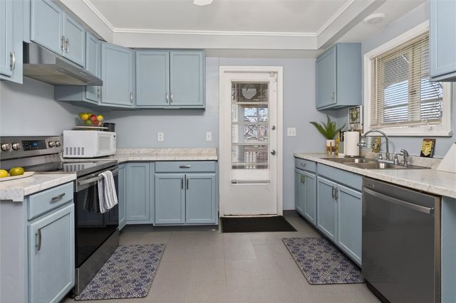 14 Burlington Avenue, Rochester, NY 14619