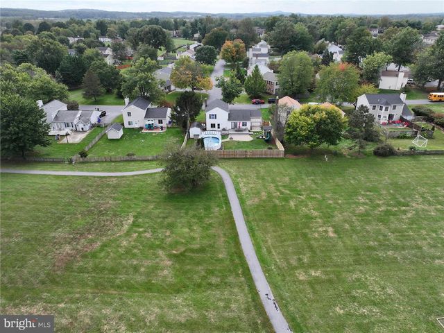 8806 ADVENTURE AVE, Walkersville, MD 21793