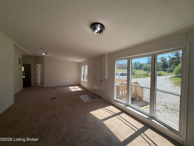 238 Soldier Ct, Vine Grove, KY 40175