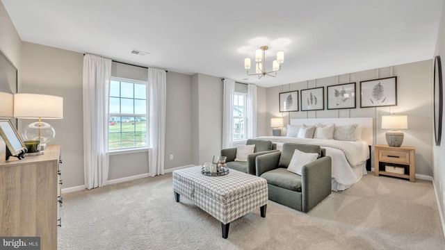 133 WINDING RD, Forks Township, PA 18040