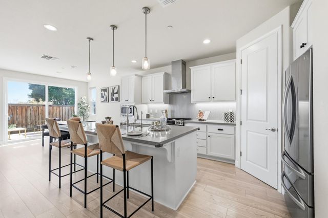 1652 Wonderland Way Way, Hayward, CA 94545