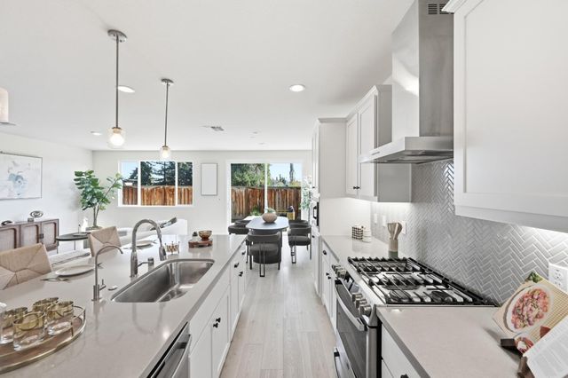 1652 Wonderland Way Way, Hayward, CA 94545