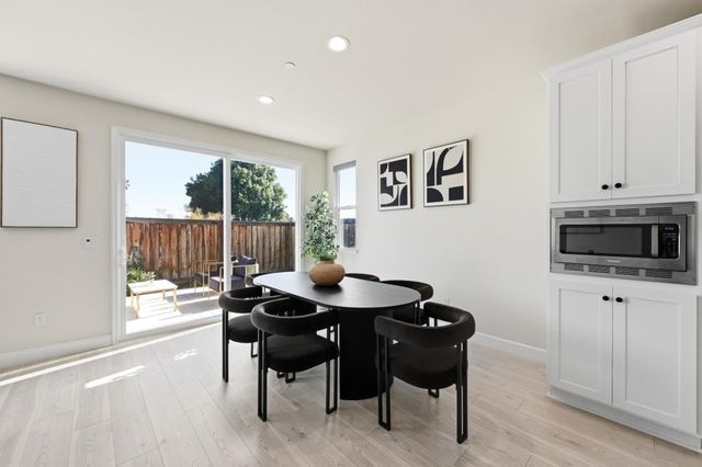 1652 Wonderland Way Way, Hayward, CA 94545