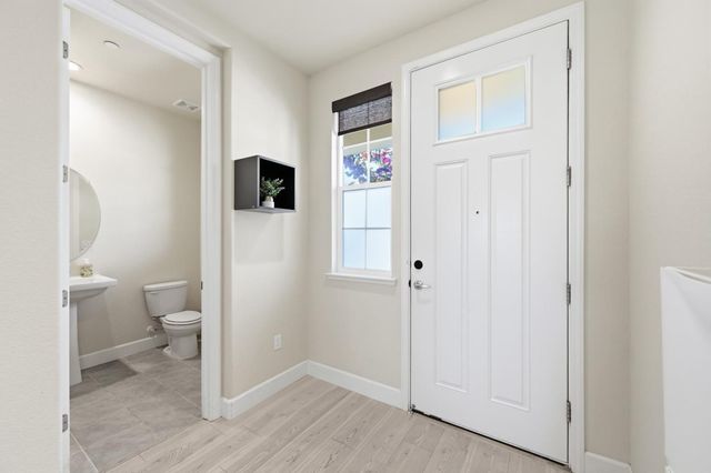 1652 Wonderland Way Way, Hayward, CA 94545