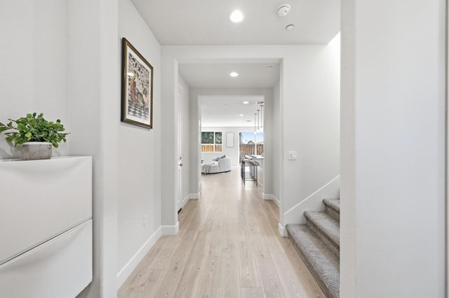 1652 Wonderland Way Way, Hayward, CA 94545