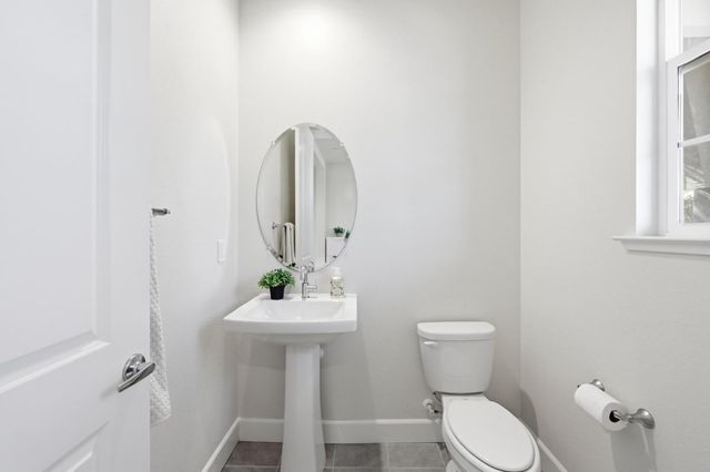 1652 Wonderland Way Way, Hayward, CA 94545