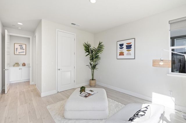 1652 Wonderland Way Way, Hayward, CA 94545