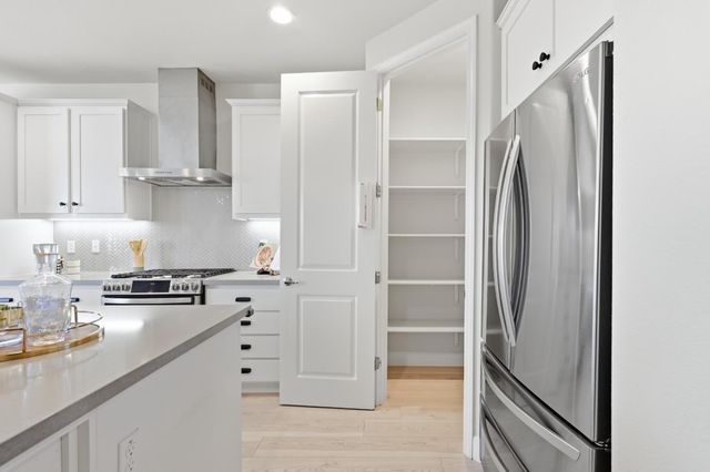 1652 Wonderland Way Way, Hayward, CA 94545