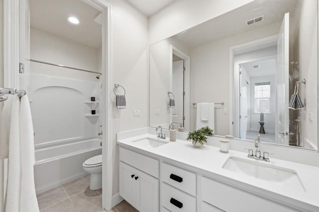 1652 Wonderland Way Way, Hayward, CA 94545