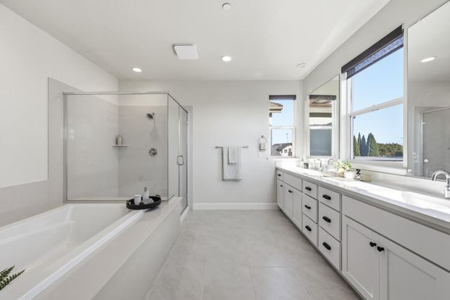 1652 Wonderland Way Way, Hayward, CA 94545