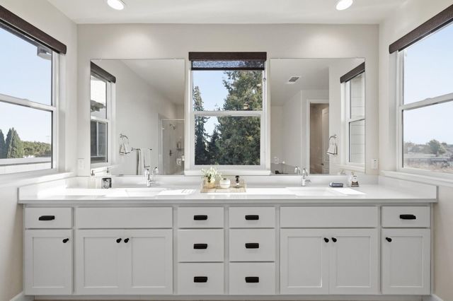 1652 Wonderland Way Way, Hayward, CA 94545