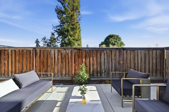 1652 Wonderland Way Way, Hayward, CA 94545