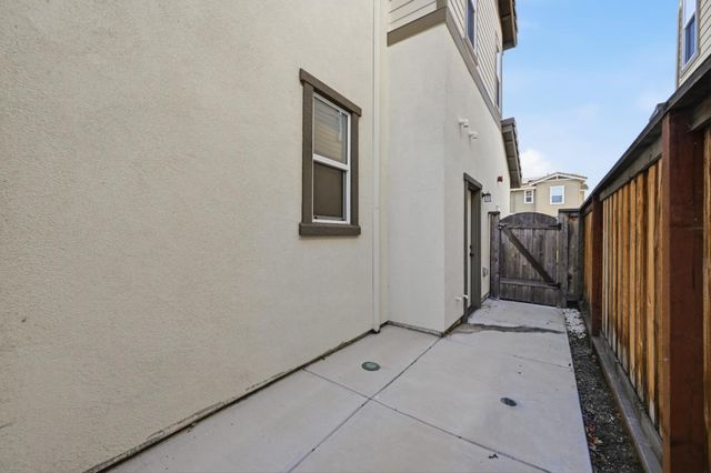 1652 Wonderland Way Way, Hayward, CA 94545