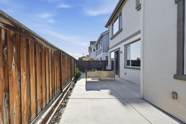 1652 Wonderland Way Way, Hayward, CA 94545