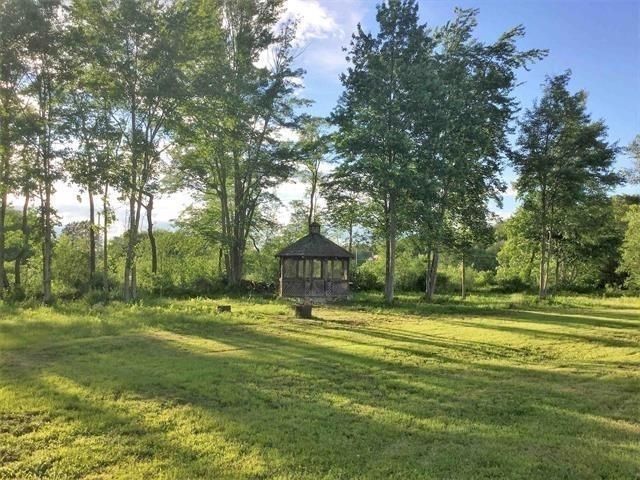 15 Evans Road, Peterborough, NH 03458