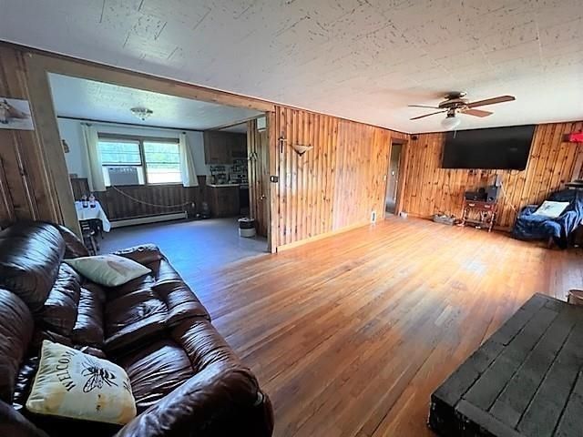 15 Evans Road, Peterborough, NH 03458