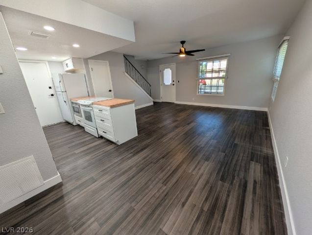 1441 Dorothy Avenue 3, Las Vegas, NV 89119